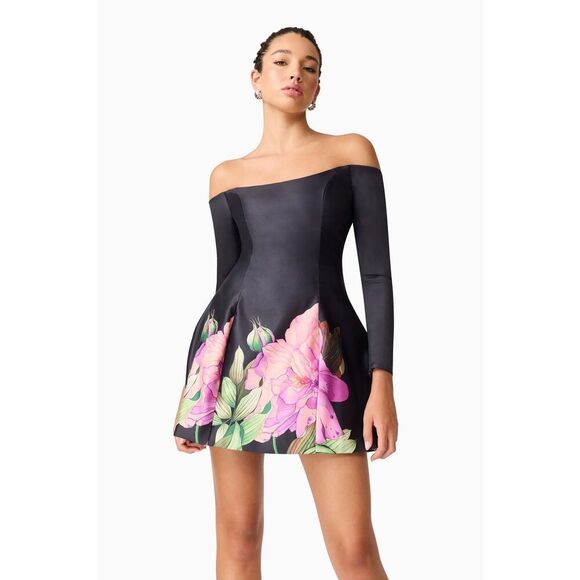 Elliatt Azelie Off The Shoulder Mini Dress in Black Cocktail size XS Flaw!!! - Picture 2 of 8